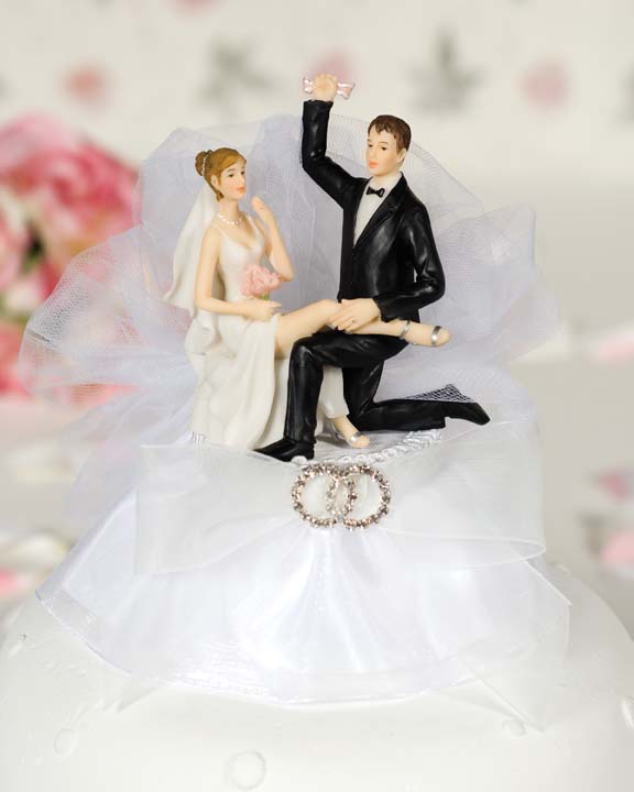 Garter Victory With Rings