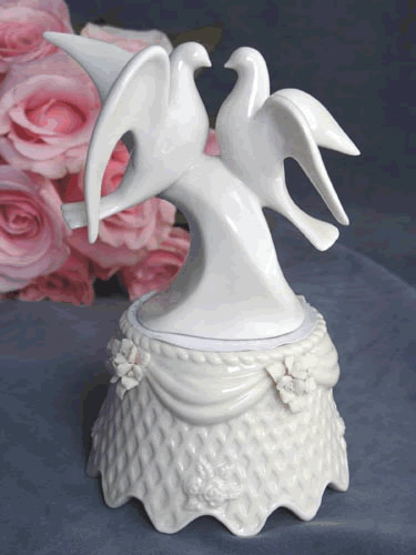 Dove Porcelain Base